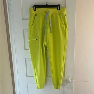 W’s Figs Citrine Zamora Jogger Scrub Pants, size M